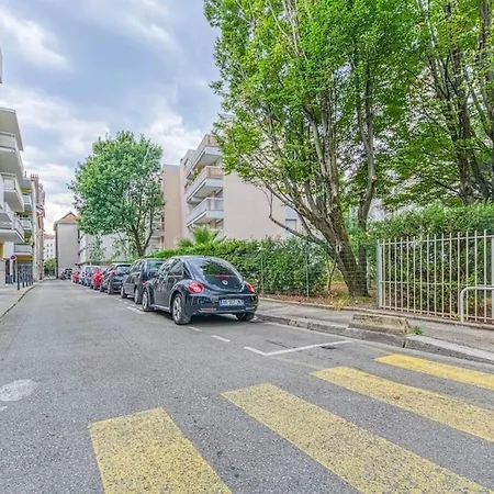 Centre Grenoble, Charmant, Avec Апартаменты
