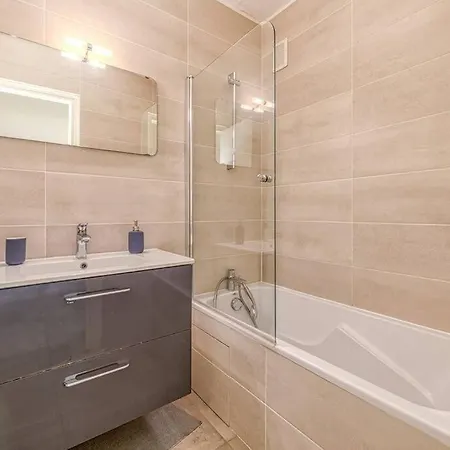 Апартаменты Centre Grenoble, Charmant, Avec *